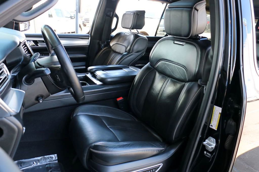 Used 2022 Jeep Grand Wagoneer Series II AWD/4WD image 19