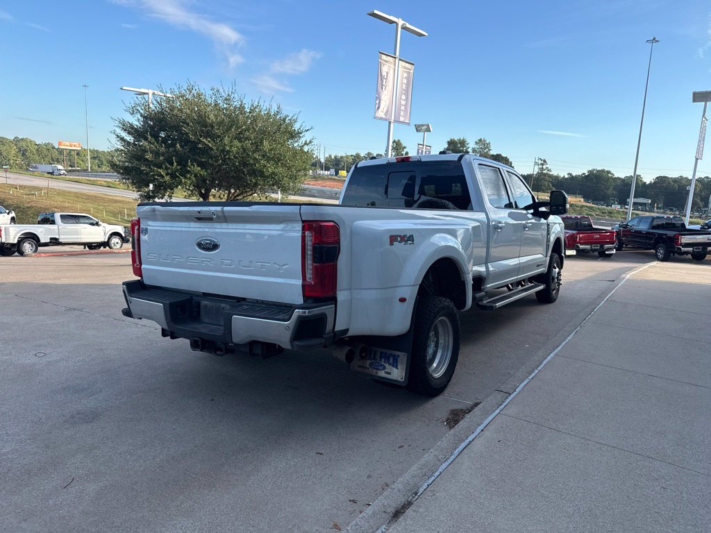 Certified 2024 Ford F350 Lariat w/ FX4 Off-Road Package AWD/4WD image 8