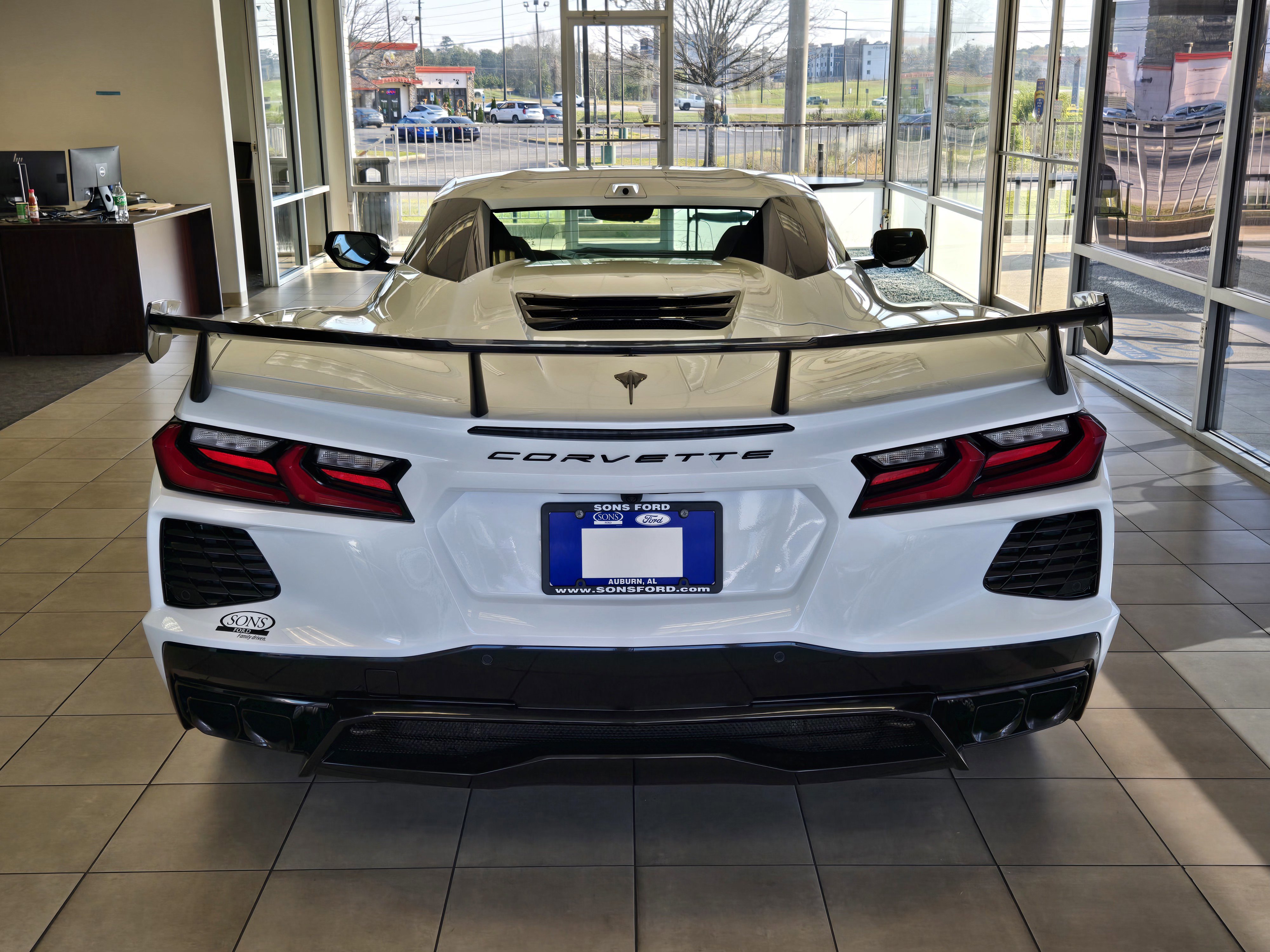 Used 2023 Chevrolet Corvette Stingray Preferred Conv w/ Z51 Performance Package image 6