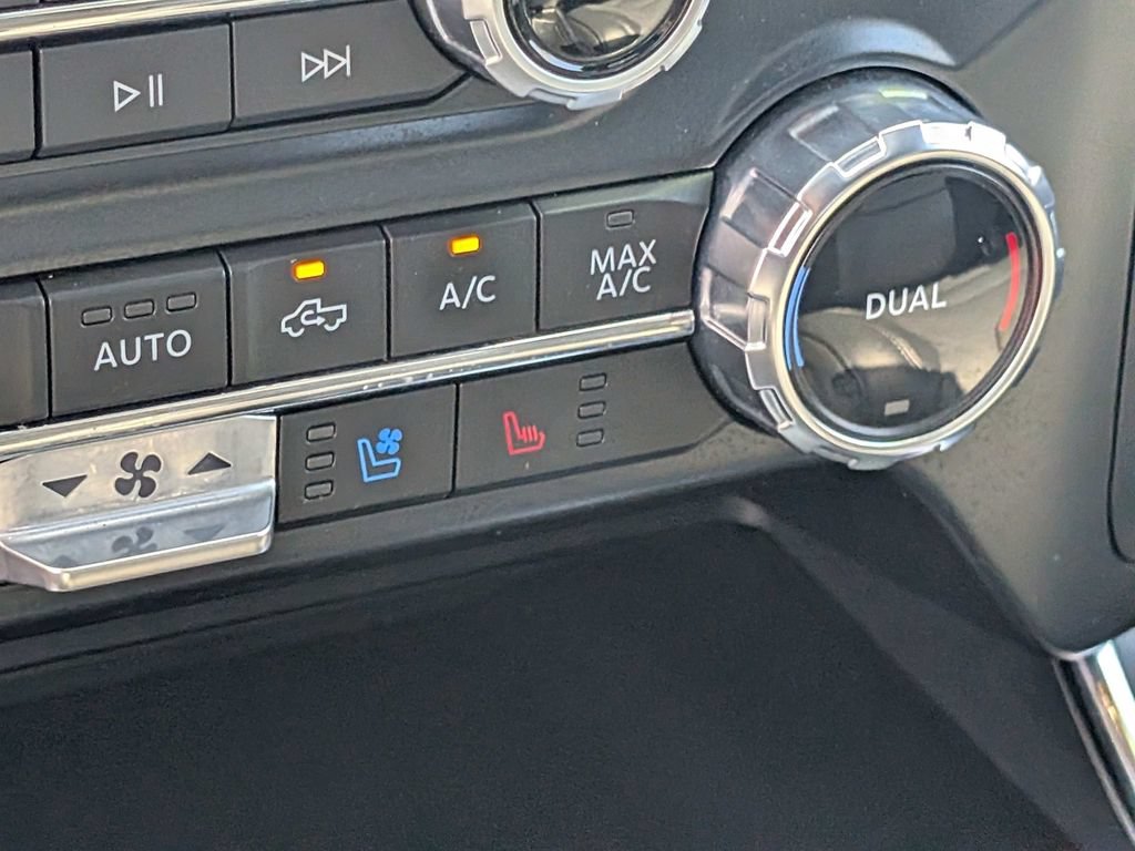 Certified 2023 Ford F150 Raptor AWD/4WD image 34