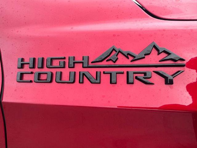 Used 2024 Chevrolet Tahoe High Country AWD/4WD image 10
