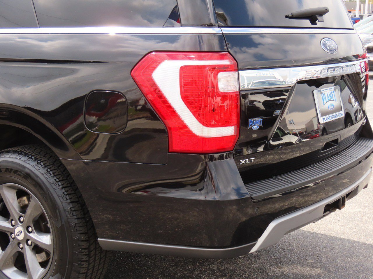 Certified 2021 Ford Expedition XLT image 17