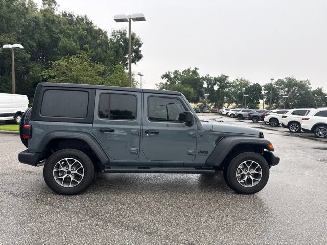 Used 2025 Jeep Wrangler Unlimited Sport AWD/4WD image 8