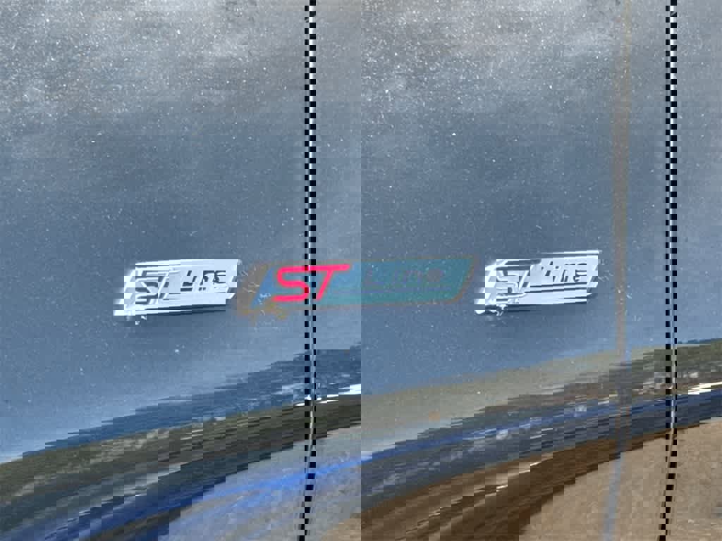 Certified 2023 Ford Explorer ST-Line w/ Class IV Trailer Tow Package image 11