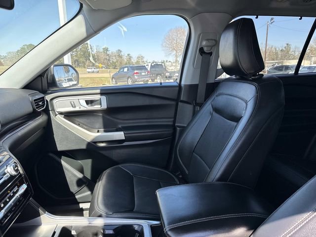 Certified 2021 Ford Explorer Limited w/ Equipment Group 301A image 16