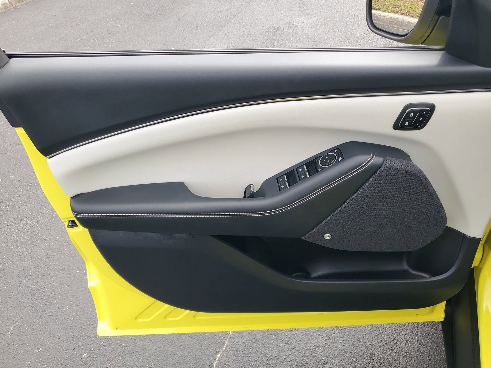 Certified 2025 Ford Mustang Mach-E Premium RWD image 14