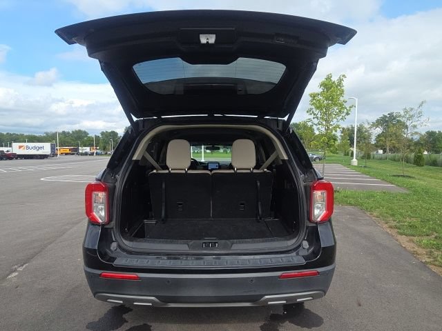 Certified 2020 Ford Explorer XLT w/ Equipment Group 202A AWD/4WD image 10