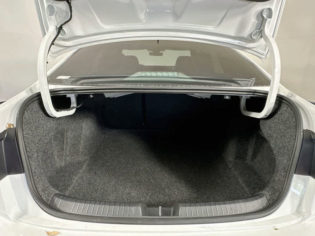 Used 2025 Volkswagen Jetta Sport FWD image 19