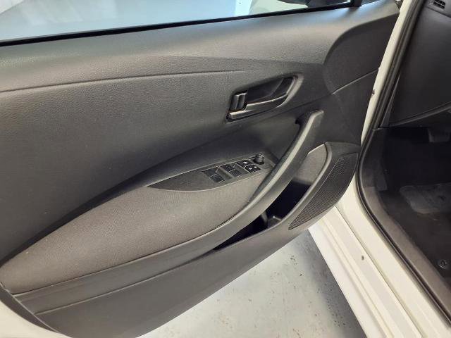 Used 2022 Toyota Corolla LE image 11