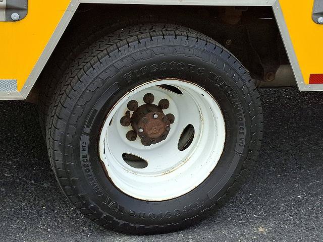 Certified 2021 Ford E-350 and Econoline 350 Super Duty RWD image 26