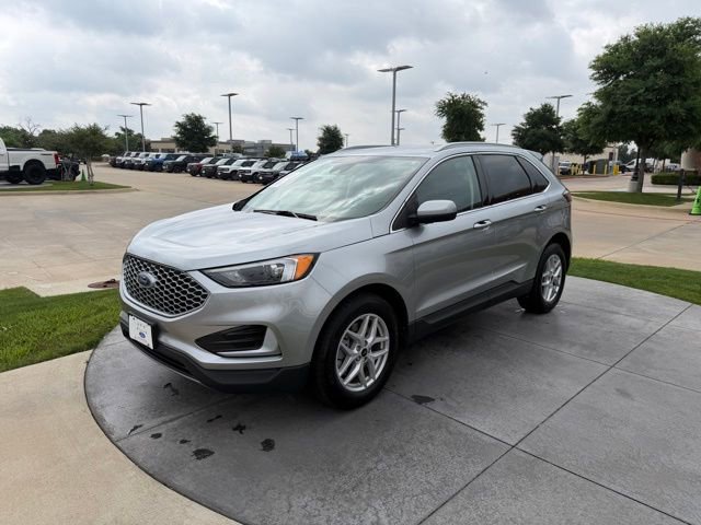 Certified 2024 Ford Edge SEL AWD/4WD image 3