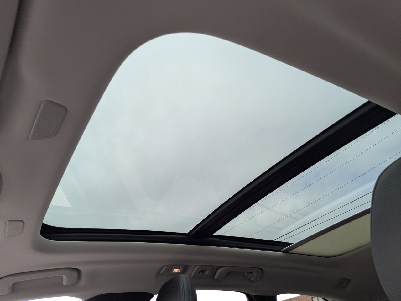 Used 2024 Volvo XC60 B5 Plus image 24