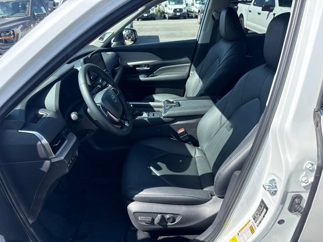 Used 2025 Toyota Grand Highlander AWD Hybrid image 20