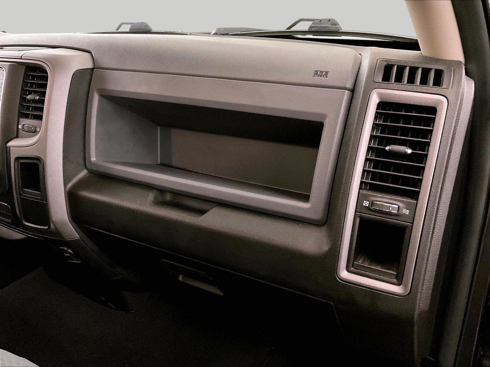 Used 2019 RAM 1500 Express AWD/4WD image 15
