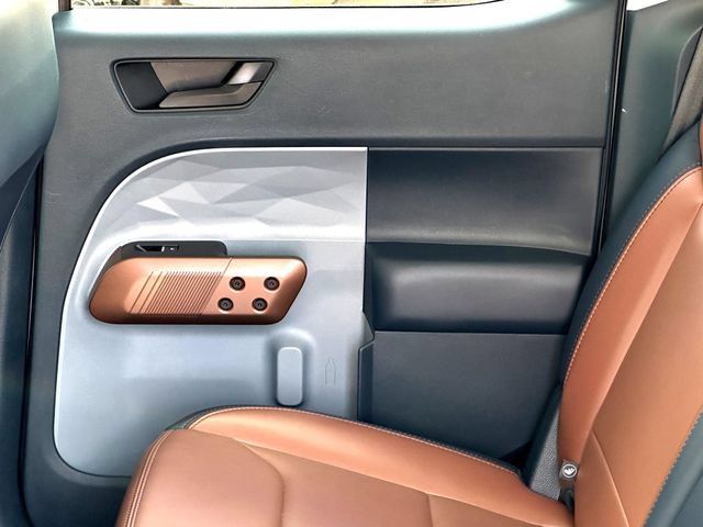 Certified 2023 Ford Maverick Lariat w/ Lariat Luxury Package AWD/4WD image 26