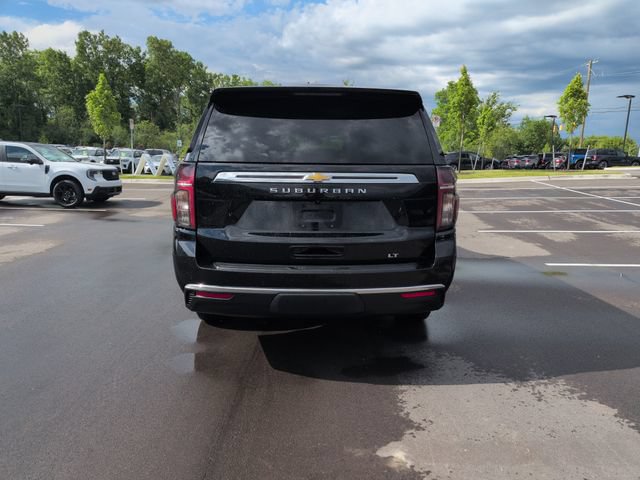 Used 2024 Chevrolet Suburban LT AWD/4WD image 6