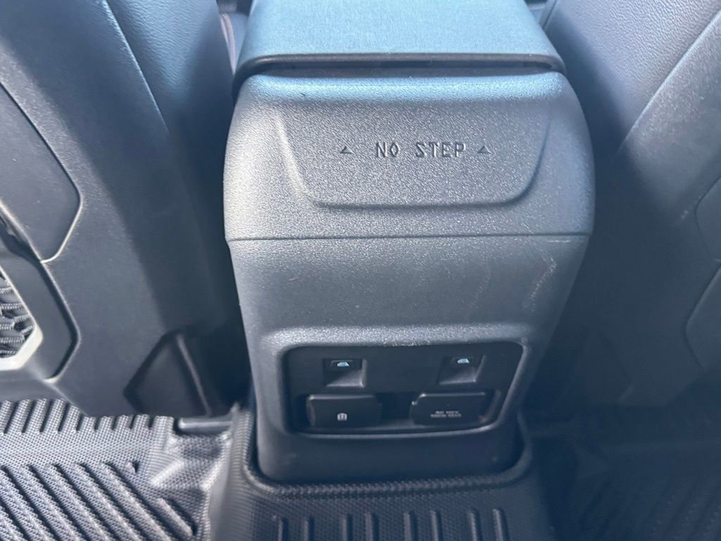 Certified 2023 Ford Bronco Badlands AWD/4WD image 29