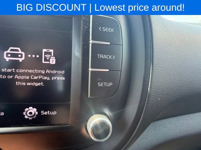 Used 2024 Kia Soul LX w/ Option Group 015 FWD image 25