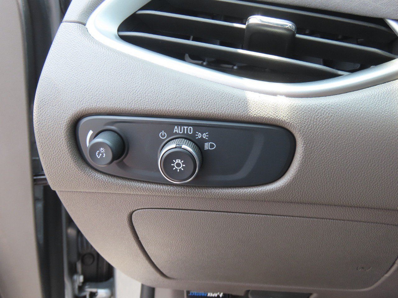 Used 2025 Chevrolet Malibu LT FWD image 26