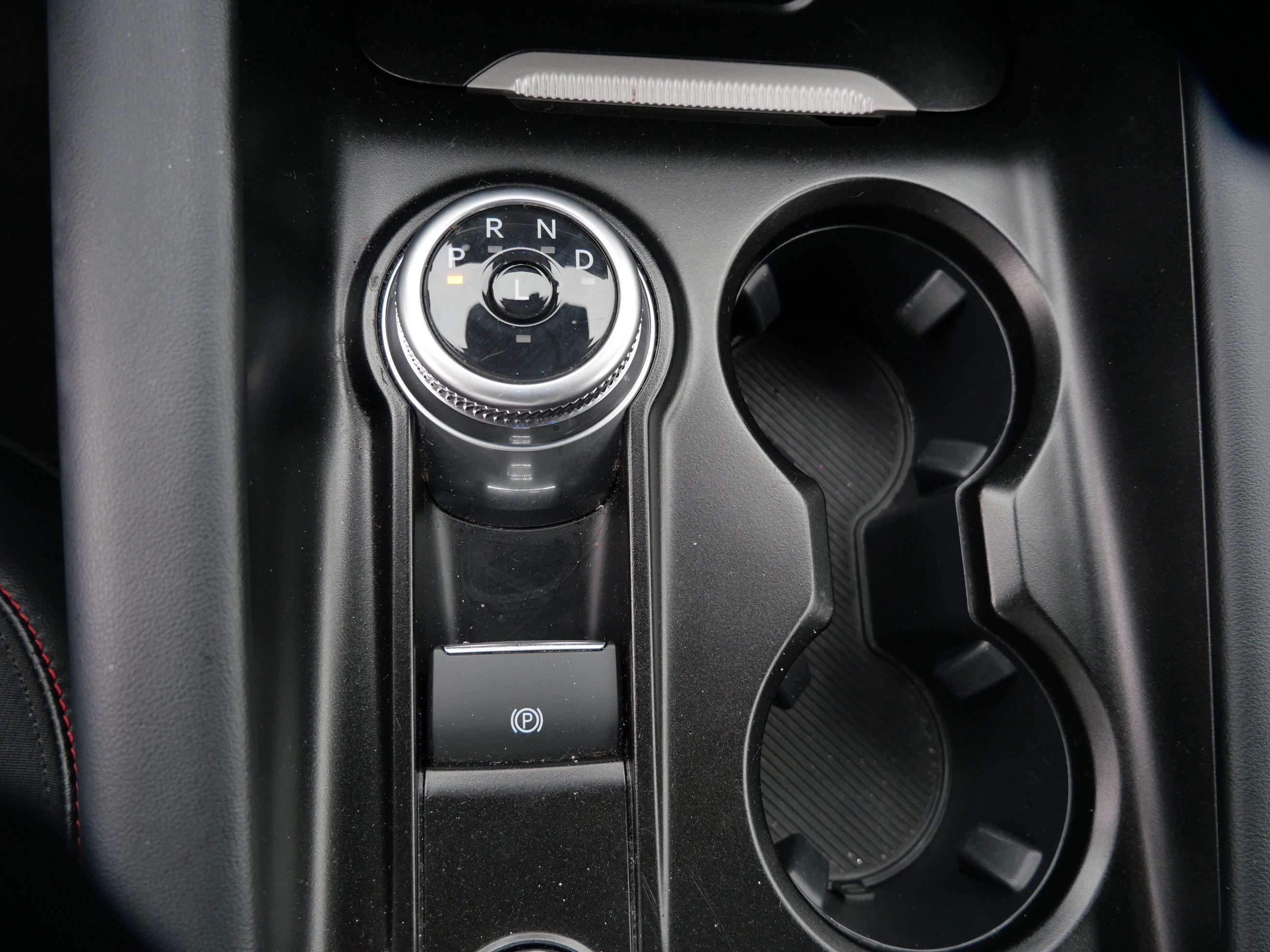 Certified 2025 Ford Explorer ST-Line AWD/4WD image 24