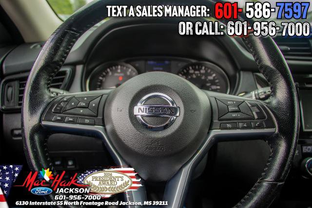 Used 2020 Nissan Rogue SV FWD image 11