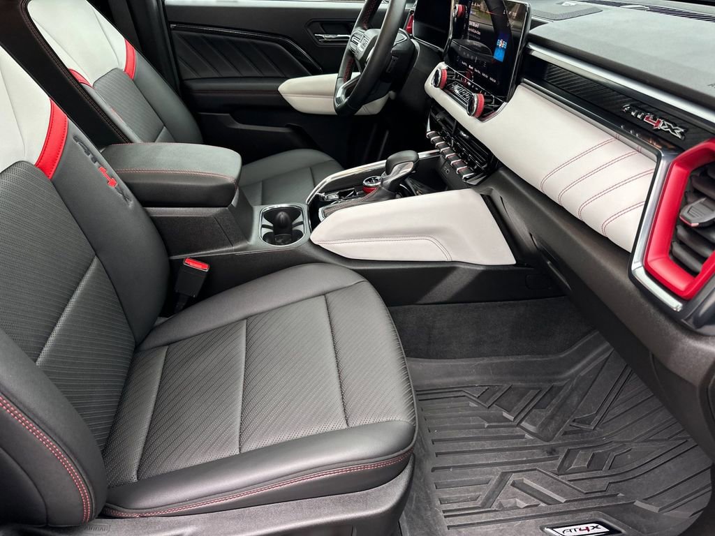 Used 2024 GMC Canyon AT4X image 14
