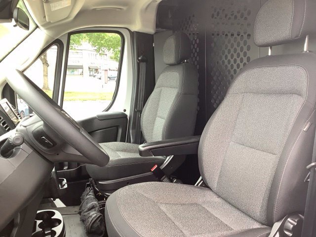 Used 2025 RAM ProMaster 2500 w/ U-Haul Equipment Group FWD image 10