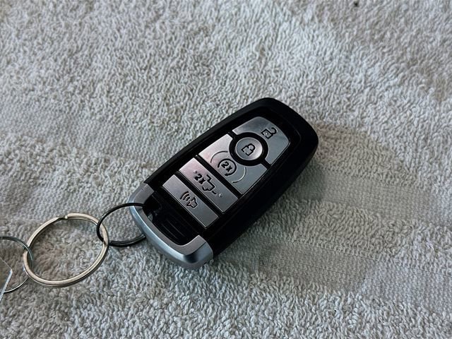 Certified 2022 Ford F150 XLT w/ Equipment Group 302A High image 31