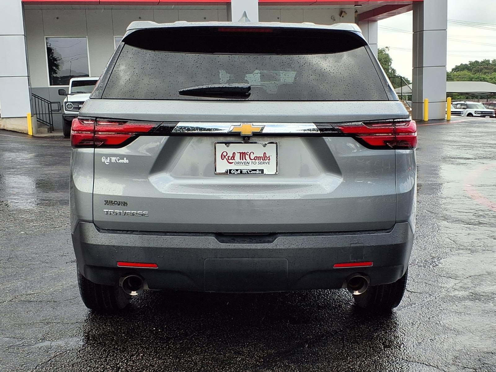 Used 2023 Chevrolet Traverse LS FWD image 7