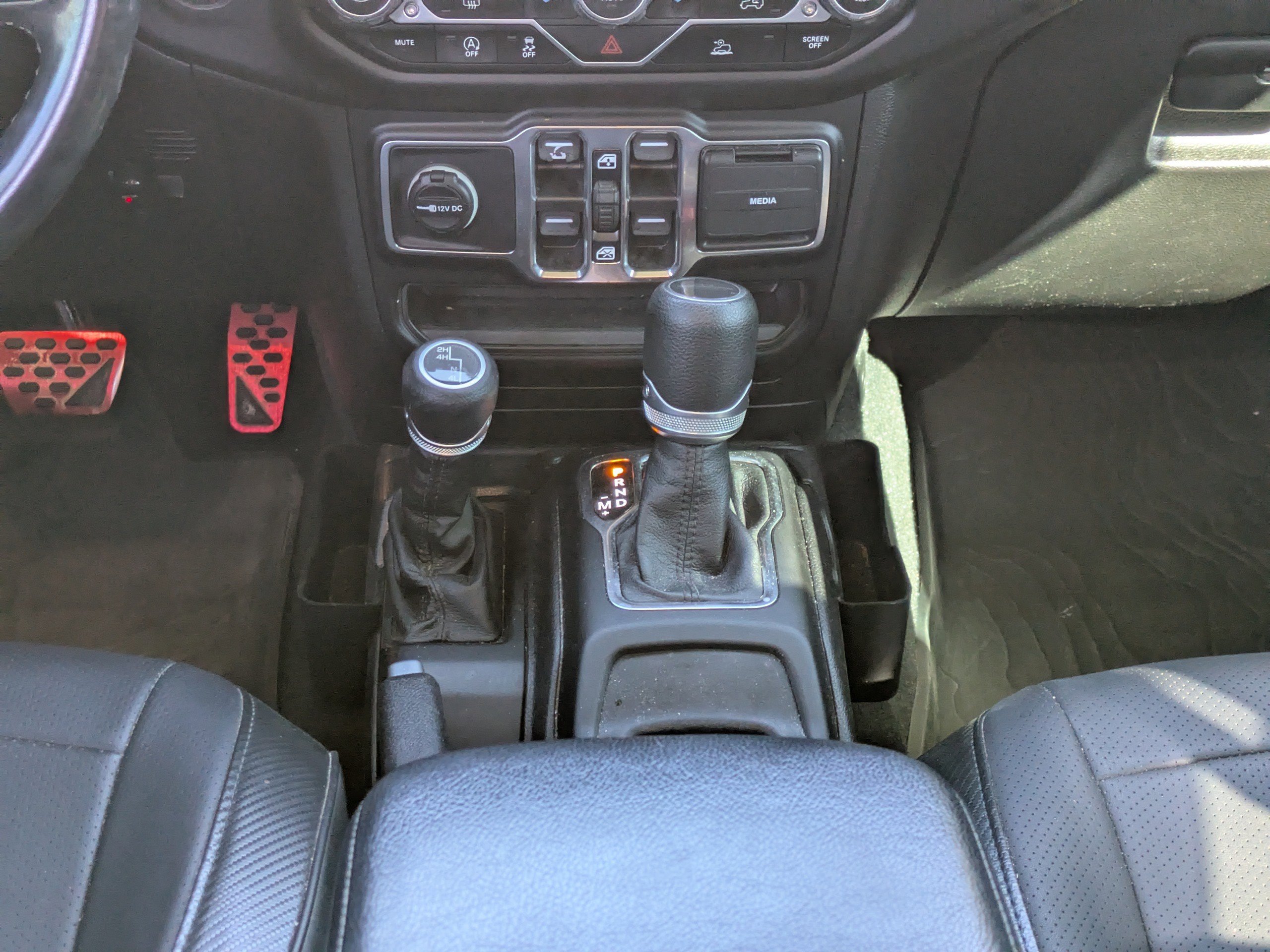 Used 2021 Jeep Gladiator Willys image 18