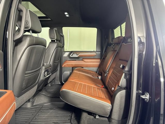 Used 2025 GMC Sierra 3500 Denali Ultimate AWD/4WD image 12