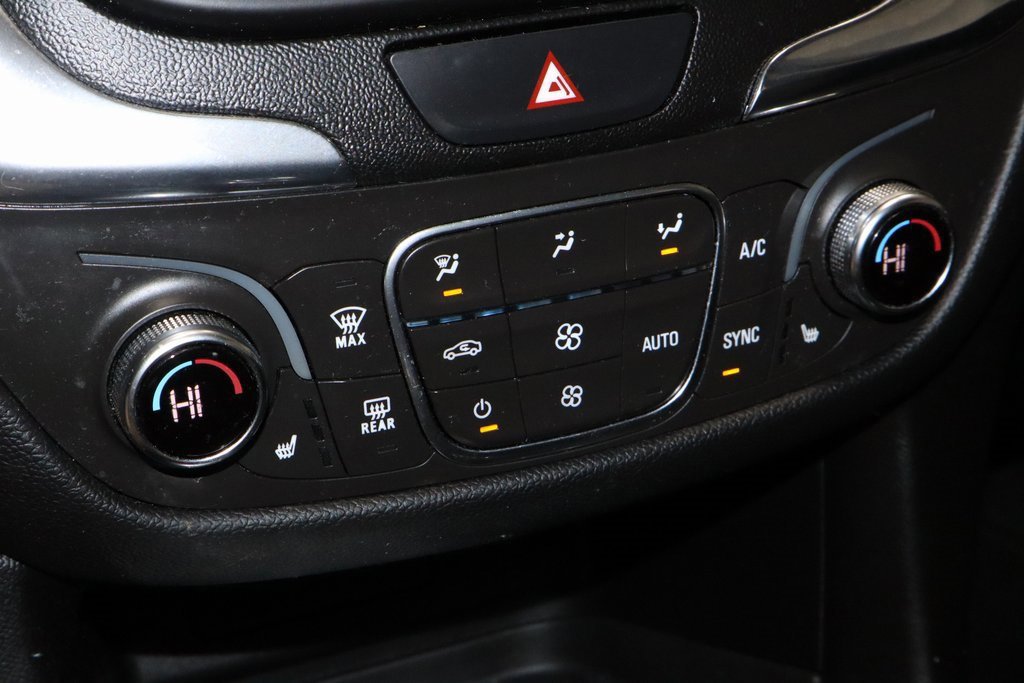 Used 2019 Chevrolet Equinox LT image 32