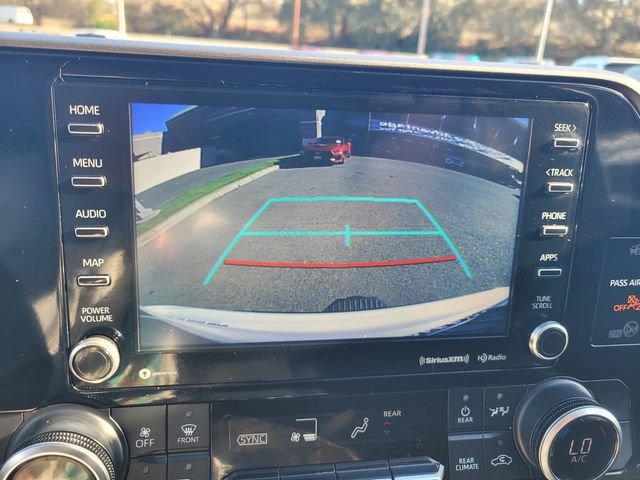 Used 2022 Toyota Highlander LE image 20