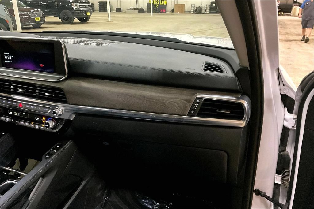 Used 2022 Kia Telluride EX w/ EX Premium Package AWD/4WD image 15