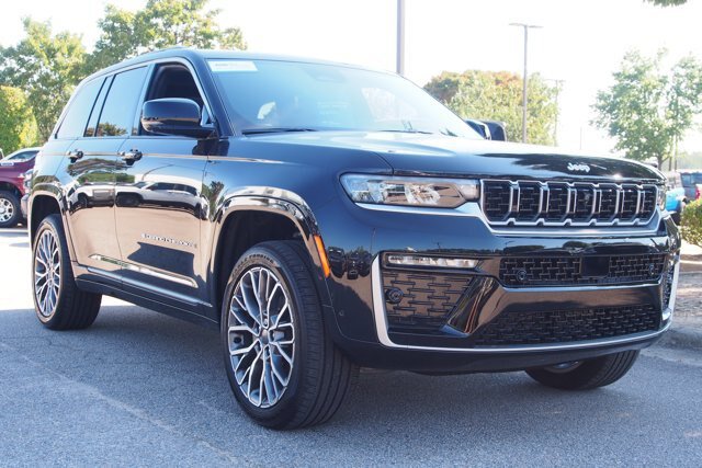 Used 2026 Jeep Grand Cherokee Summit AWD/4WD image 1