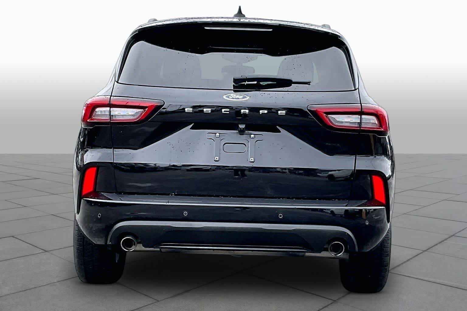 Certified 2023 Ford Escape ST-Line w/ Tech Pack #1 FWD image 5