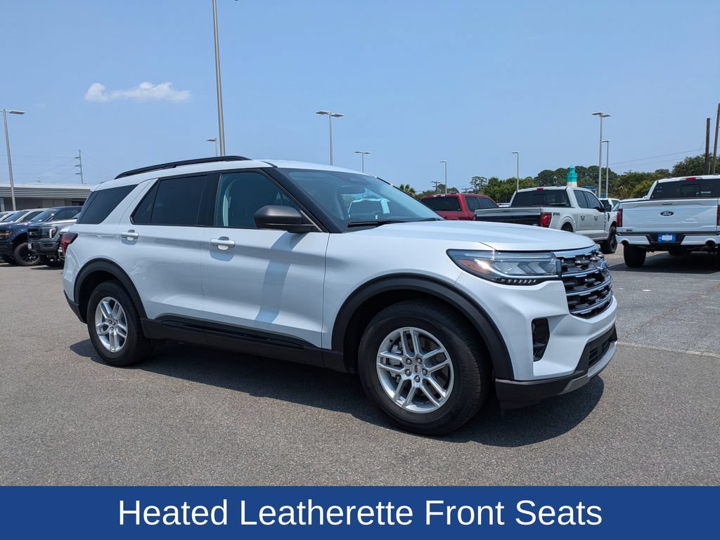 Certified 2026 Ford Explorer Active w/ Active Comfort Package RWD image 2