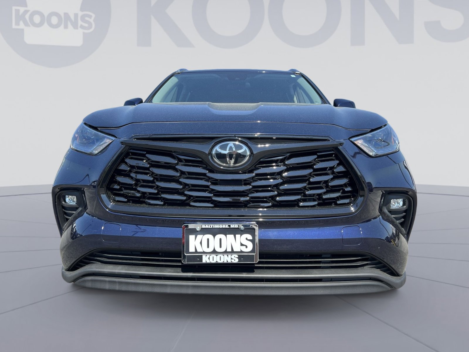 Used 2023 Toyota Highlander LE FWD image 19