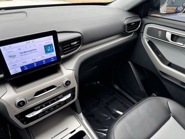 Certified 2023 Ford Explorer XLT w/ Equipment Group 202A image 29