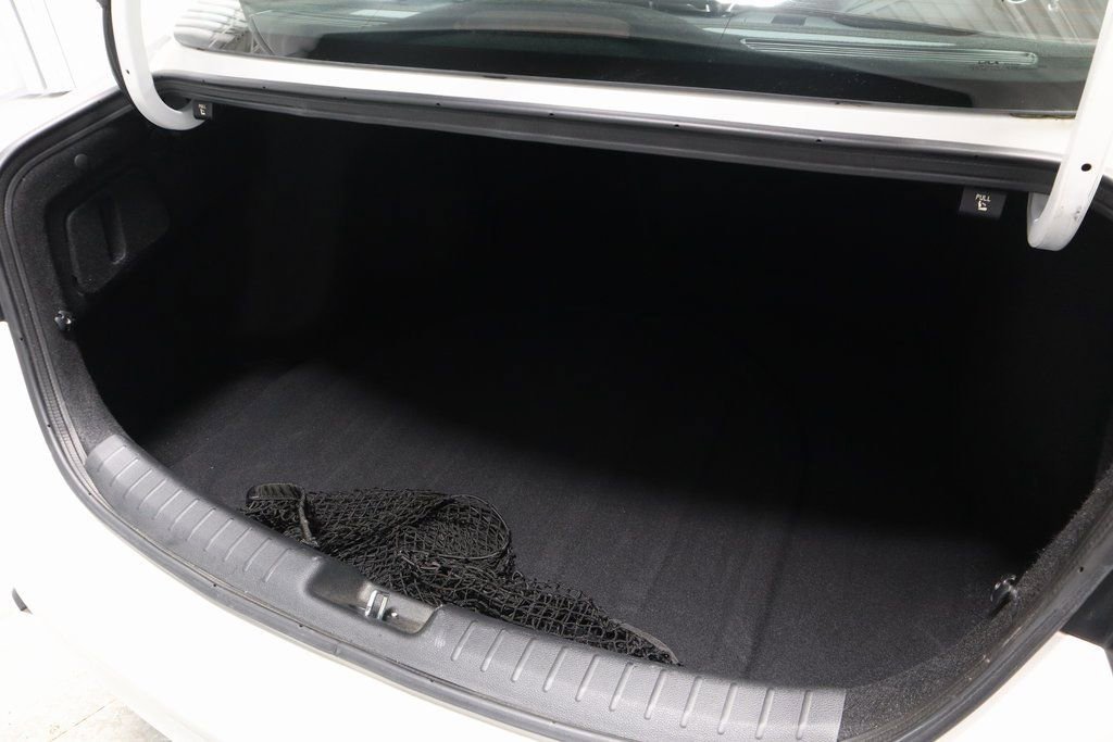 Used 2024 Kia Forte GT-Line w/ GT-Line Premium Package image 16