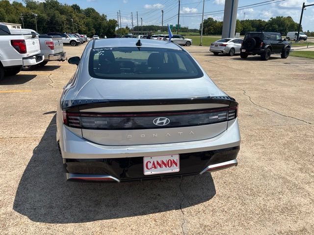 Used 2025 Hyundai Sonata SEL FWD image 8