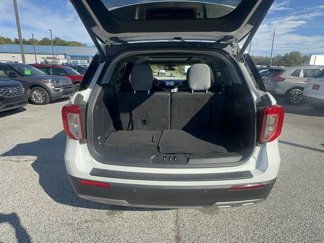 Certified 2023 Ford Explorer XLT w/ Equipment Group 202A AWD/4WD image 6