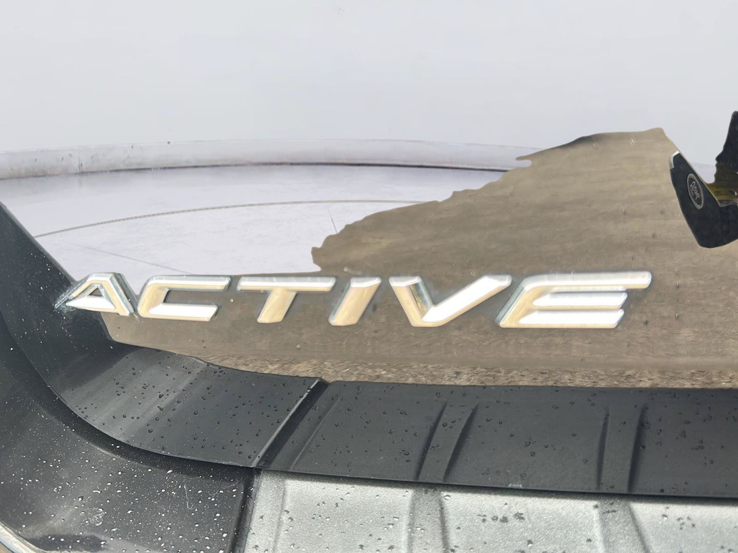 Certified 2025 Ford Explorer Active RWD image 33