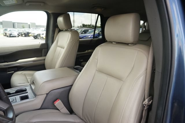 Certified 2019 Ford Expedition Max XLT w/ Equipment Group 202A RWD image 10