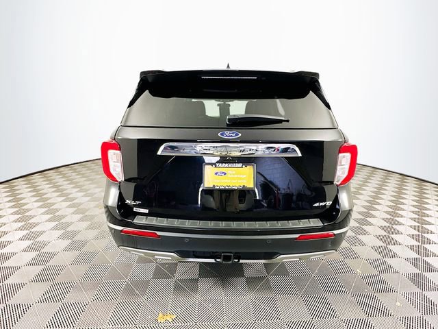 Certified 2023 Ford Explorer XLT w/ Equipment Group 202A image 11