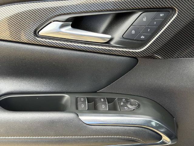 Used 2025 Chevrolet Traverse High Country w/ LPO, Floor Liner Package FWD image 24
