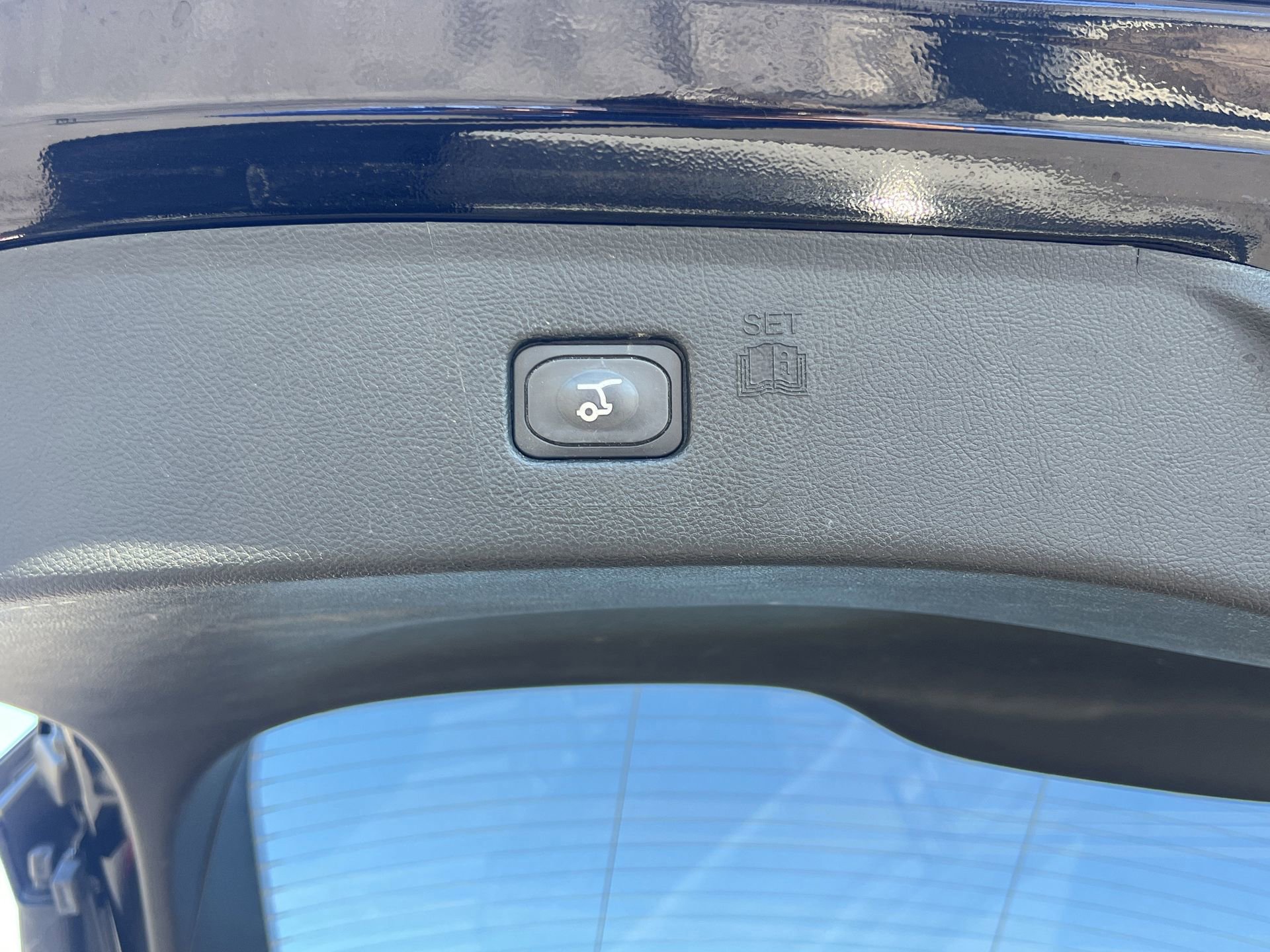 Certified 2022 Ford Edge Titanium w/ Equipment Group 301A image 32