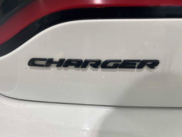 Used 2017 Dodge Charger R/T w/ Driver Convenience Group RWD image 30