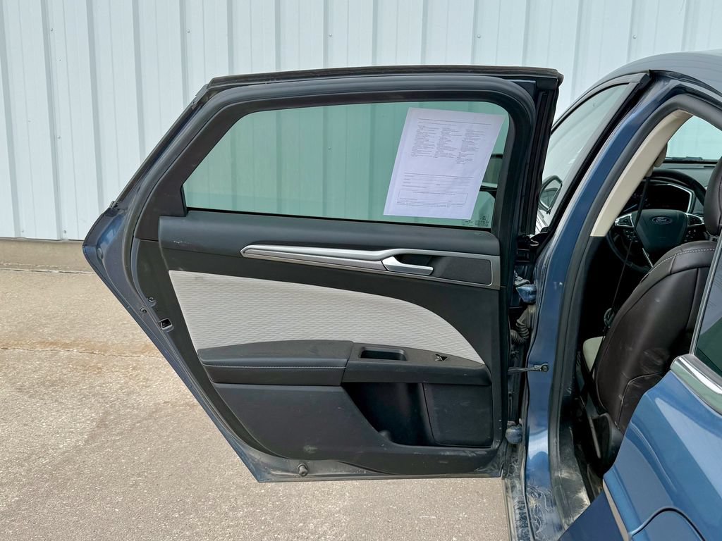 Certified 2019 Ford Fusion SE w/ Equipment Group 151A FWD image 14