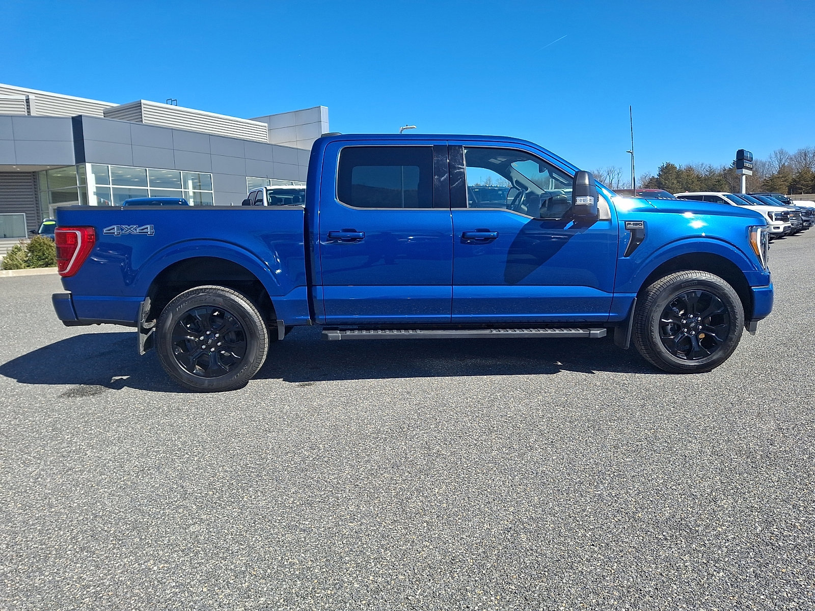 Certified 2022 Ford F150 XLT w/ Equipment Group 302A High image 5